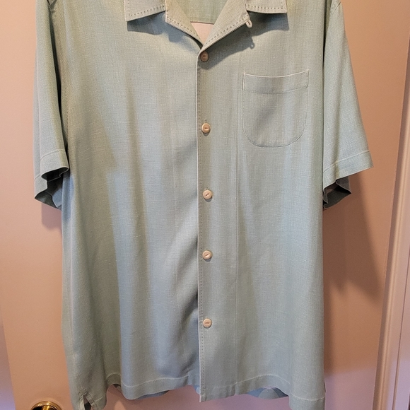 💙GC~ TOMMY BAHAMA BUTTON DOWN - Picture 13 of 13